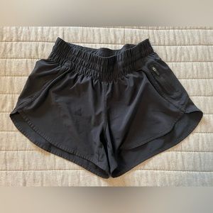 Lululemon Shorts - size 6